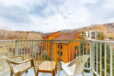 Image de Charming condo with majestic mountain views & 2 balconies - hot tub on-site