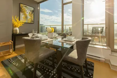 Image de Executive Luxury Suite - Everything's Just Down The Street Suite!