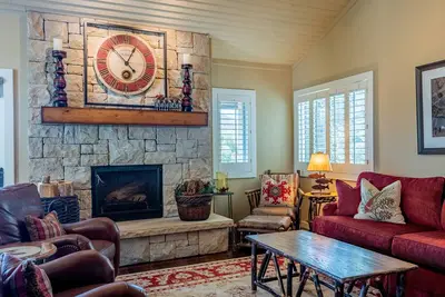 Image de Wildflower Condo 671 - Beautiful Sun Valley Resort Condo For 8 Guests