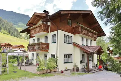 Image de Appartement spacieux avec sauna à GroBarl