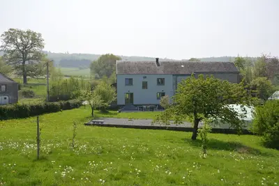 Image de Belle maison de vacances Ă Hotton avec jardin