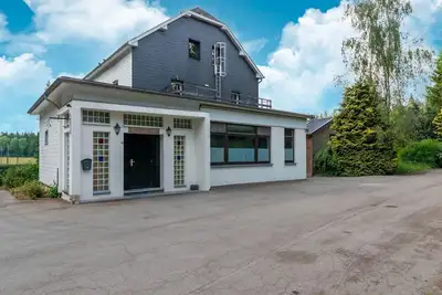 Image de Manoir Ă BĂĽllingen avec Piscine & Sauna