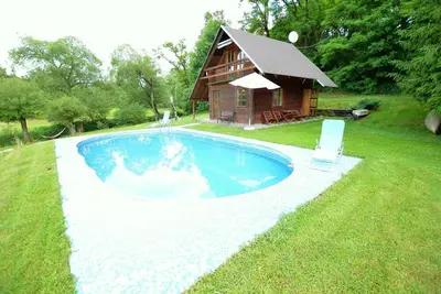 Image de Chalet à Bechyne avec Piscine Privée