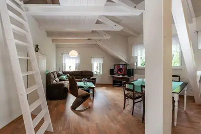 Image de Maison de vacances à la lisière de la forêt