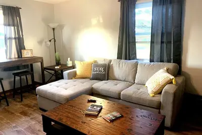 Image de A Countryside Getaway |Cozy 2br| Huge Space