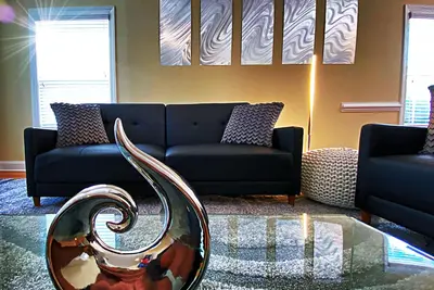 Image de Lake Access | Stylish Townhome Near Downtown