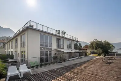 Image de Appartement moderne vue sur lac d'Iseo à Marone