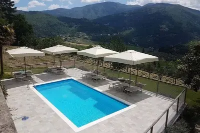 Image de Appartement haut de gamme à Pelago avec piscine