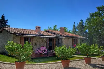 Gמte א Loro Ciuffenna avec piscine