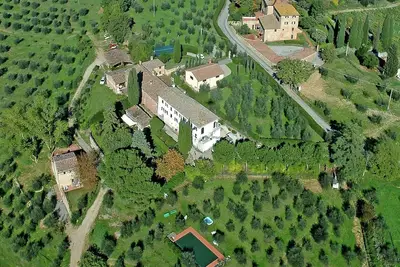 Ferme confortable avec piscine à Le Tolfe près de Florence