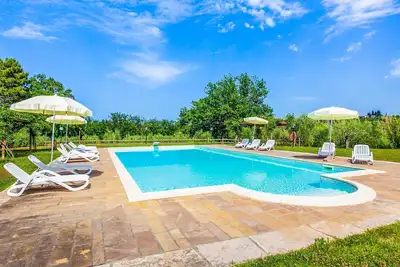 Image de Ferme de charme à Capannoli avec piscine