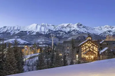 Image de The Highline Retreat: 2 bed/2bath | Ski, Soak, Sip