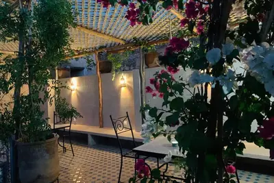Image de Riad bien situé moderne et bien équipé. Personnel d service et petit déjeuner inclus