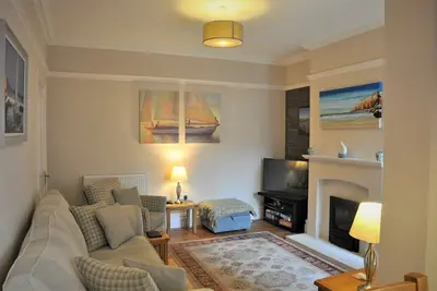 Image de Beautiful and Spacious House Close to The Beach