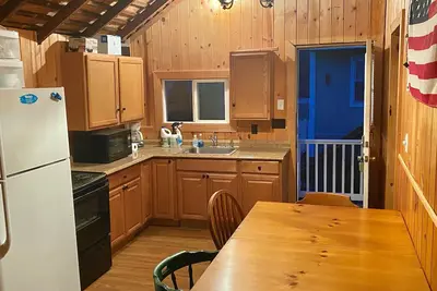 Image de Beach Bungalow Just 3 Blocks from Beach (Dog Friendly)