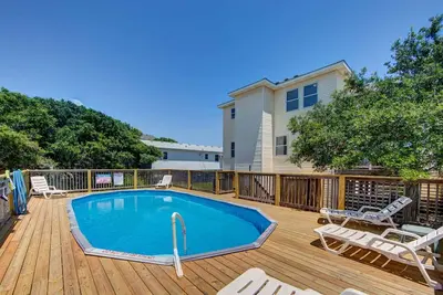 Image de Kh4226 Quick walk to the Beach! Pool! Hot tub! Ocean Views!