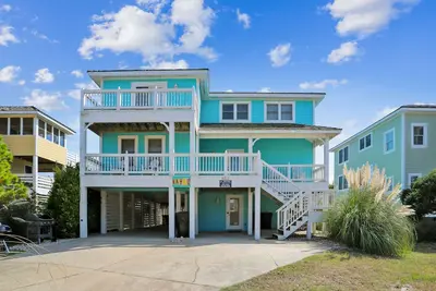 Image de Nh4912 Modern, Community Pool, Quick walk to beach! Hot tub!