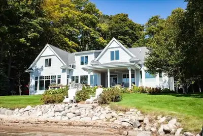 Image de Glen Den - Spectacular Views of Sleeping Bear Dunes, Luxury Lakefront Home