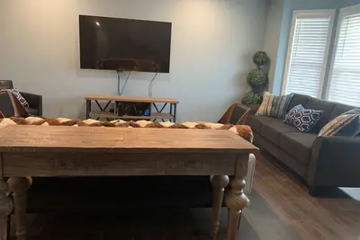 Image de Brand new unique southern house in downtown Lexington