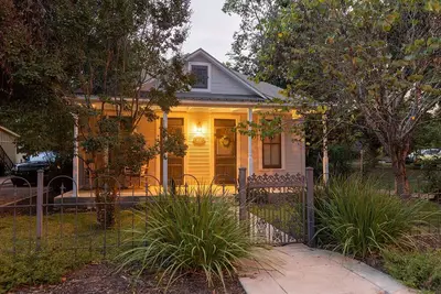 Image de Lisso Sunday Haus - 1930's Charm and Conveniences of today