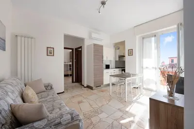 Image de Appartement \"Bilocale Corosu con 2 balconi\" avec Balcon et A\/C