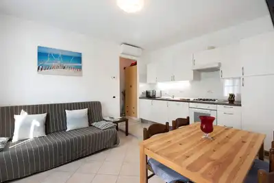 Image de Appartement \"Trilocale San Nazario\" près de la plage avec A\/C