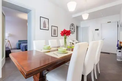 Image de Castle Apartment with Canal View x6