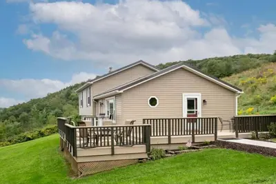 Image de The Dodge House:Nature's Beauty and Downtown Charm