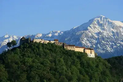 Image de B&B 3 stars, 13 rooms, clean, max 28 persons, nearby Dino Park.
