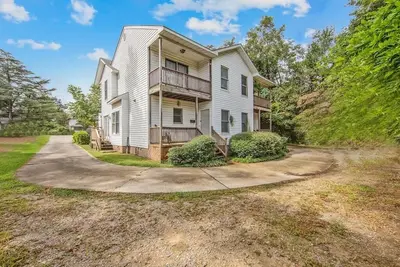Image de The Terry Sanford Guest House Apt C
