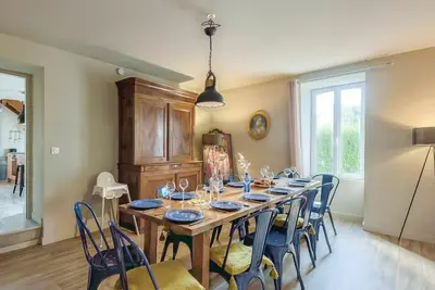 Image de Belle maison de vacances privée pour 16 personnes avec Wifi, Tv, animaux admis et parking