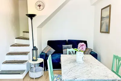 Belle maison de vacances privée pour 6 personnes avec Wifi, Tv, patio, animaux admis et parking