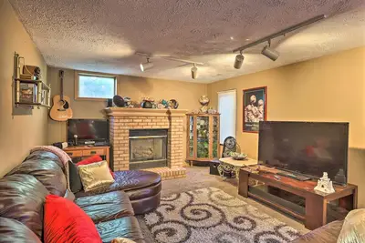 Image de Deluxe Omaha Escape w\/ Game Room, Pool Access