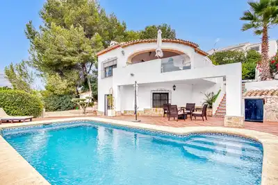Image de Villa 8 pers. 4 ch. avec piscine, jardin, terrasse, balcon, cclimatisation & Wi-Fi
