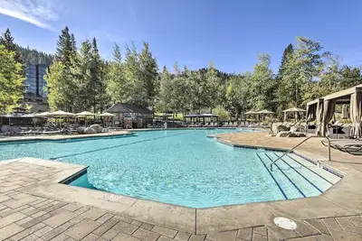 Image de 6 Mi to Lake Tahoe: Everline Resort Retreat!