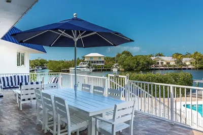 Image de Paradise Cove on the Gulf 5 bedroom 3 bath with po