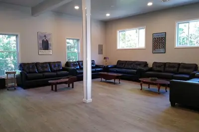 Image de 3 min. to DreamsPark & 21 min. to Casv, 33 ft. Long Heated Pool, Fun, & Private