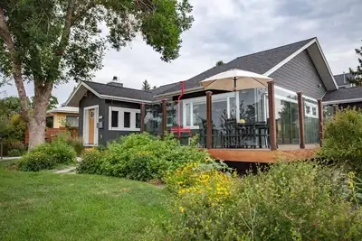 Image de Absaroka Sunrise - Luxury In-Town location | Million $ Views | Pool & Hot Tub