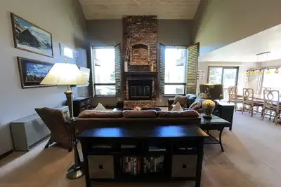 Image de Stunning Mountain Views! 2 Miles North of Purgatory! End Unit! Heated Pool!