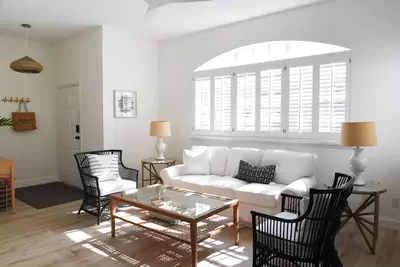 Image de Vero Beach Sea Oaks newly renovated gem, beach and tennis, fantastic amenities.
