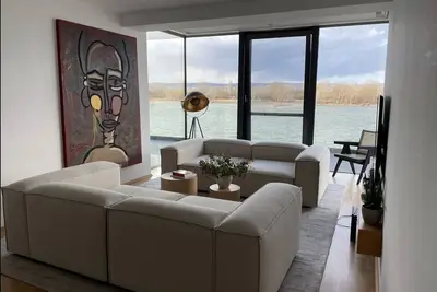 Image de Appartement-de Luxe-Salle de Bain amenagée-Vue sur la rivière