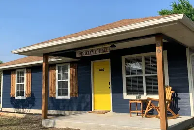 Image de Spacious Yard - Bunk Shed - Private Dock - Neighborhood Boat Ramp