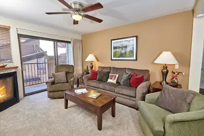 Image de St Anton Condos #25 (1-Bedroom) with Pool by RedAwning