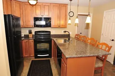 Image de St Anton Condos #4 (2-Bedroom) with Pool by RedAwning