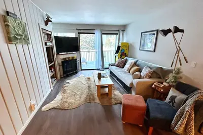 Image de St Anton Condos #69 (1-Bedroom) with Pool by RedAwning