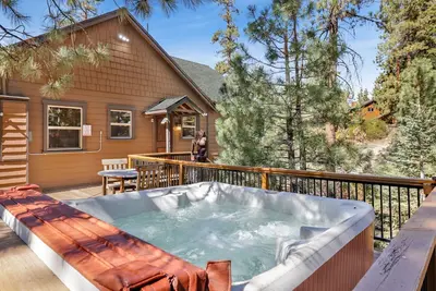 Image de Top Notch Lodge Big Bear Retreat w/ Hot Tub