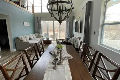 Image de New! Lake House Retreat with Private Dock, Kayaks & Firepit