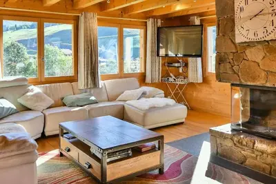 Image de Les Laurencières Großes unabhängiges Chalet, 18 Pers, 7 Stück, Wifi, in der Nähe von Geschäften!