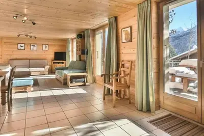 Image de Le Bouchet, GroĂźe Wohnung, 12 pro, 5 chm, Garten, Wifi, nahe Dorf!