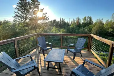 Image de Spacious 3 bedroom 2 bath lodging near trails, with lots of off-street parking!